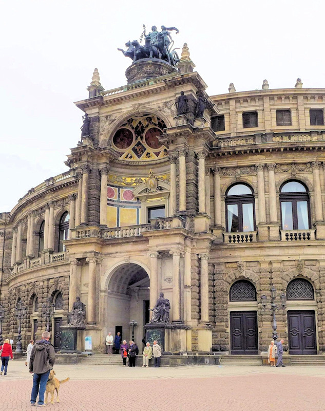 Dresden Semperoper a