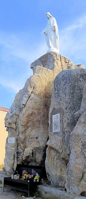 Notre Dame de la Stella 4a